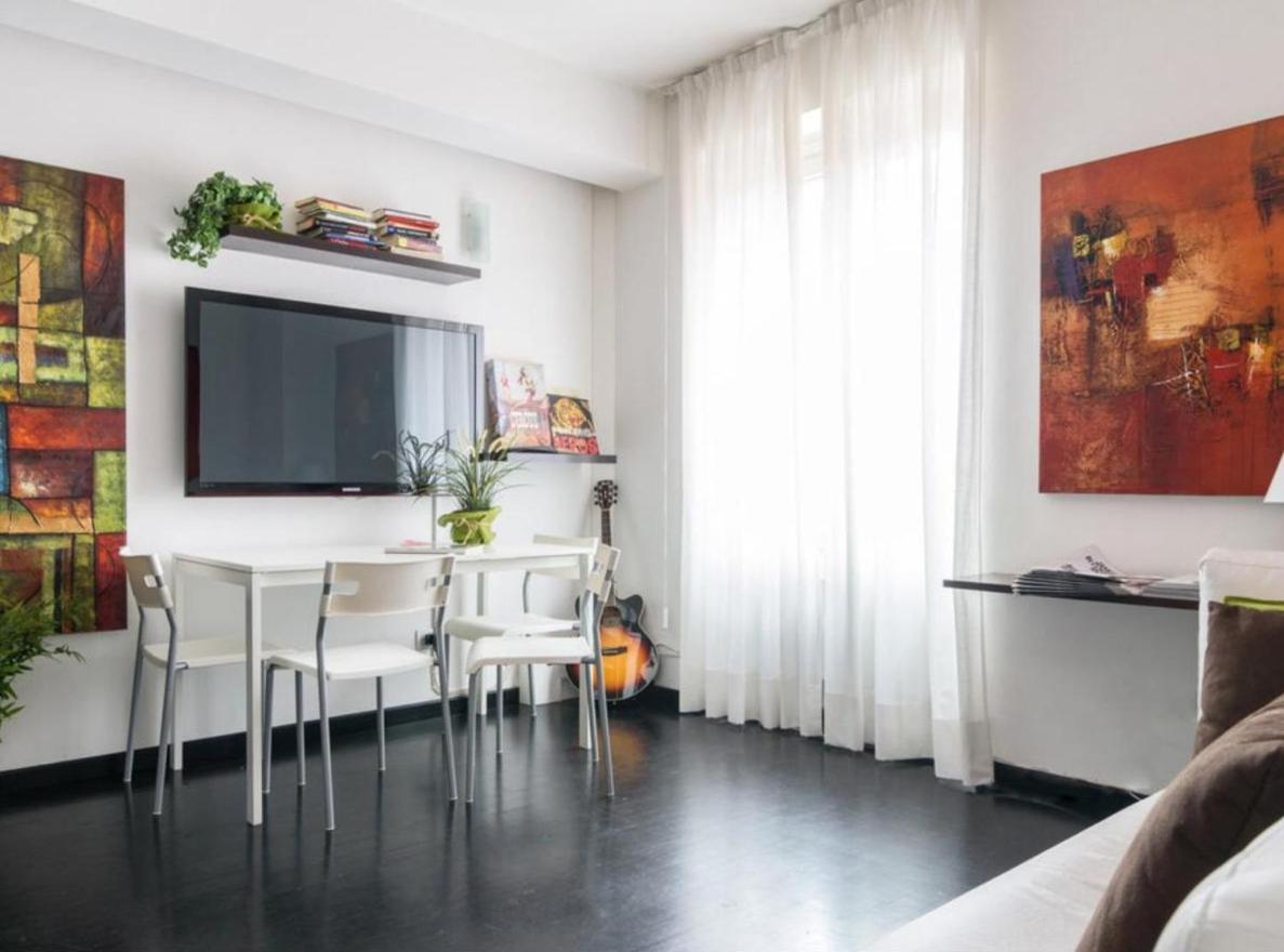 Arco Della Pace -4 Bed Apartment Mailand